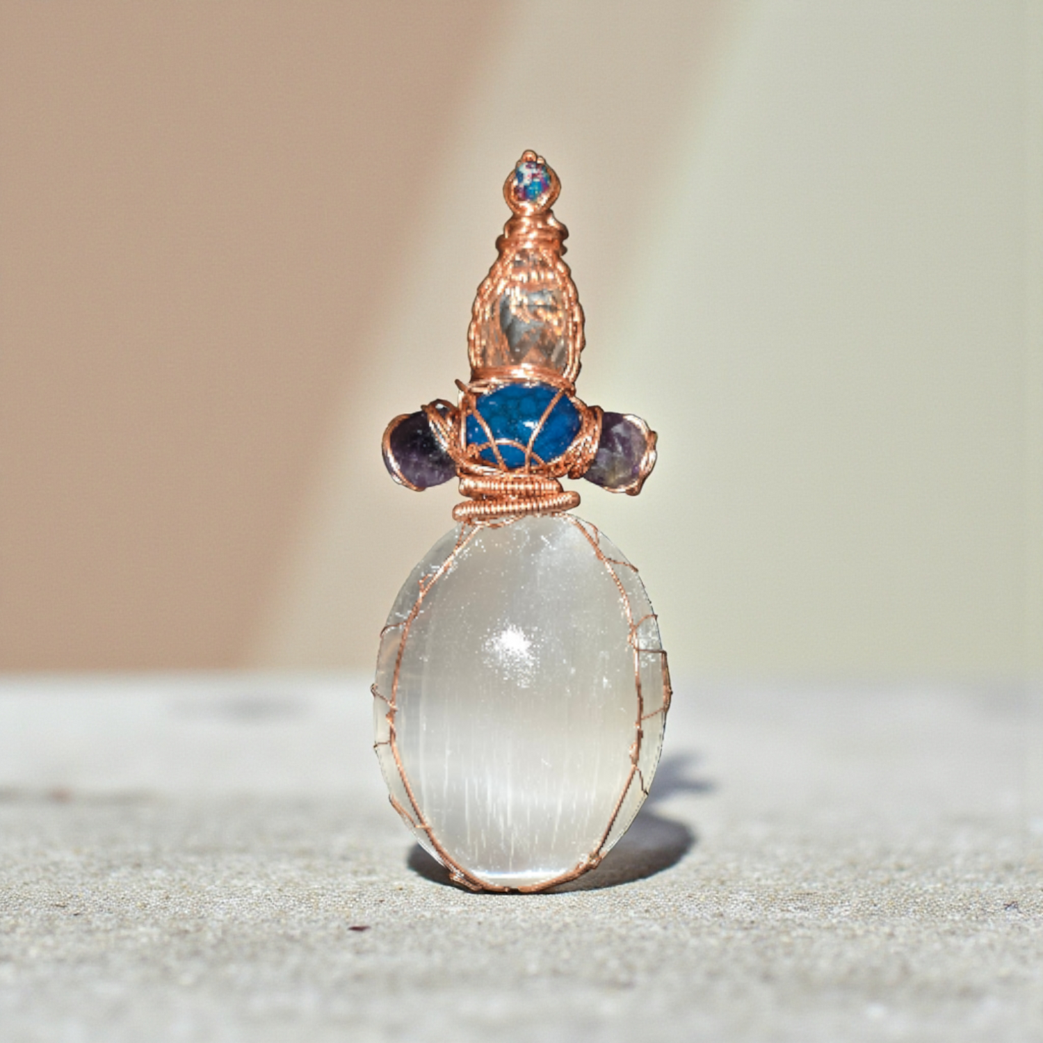 Pendants and necklaces